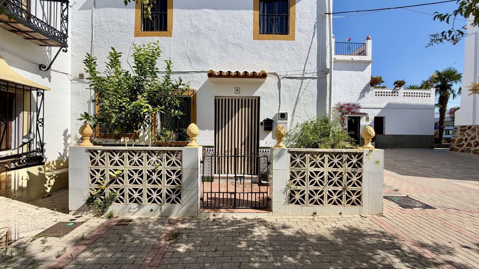 7 soverom Hus til salgs i Marbella - € 955 000 (Ref: 9952210)