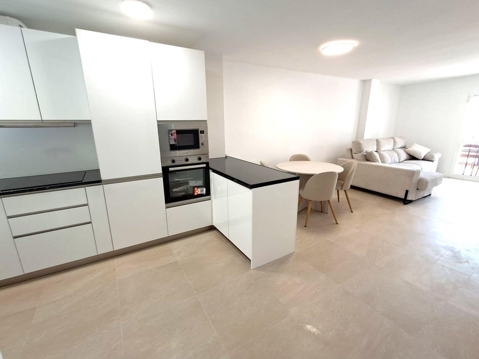2 soveværelse Lejlighed til salg i Benalmadena Costa - € 365.000 (Ref: 9952211)