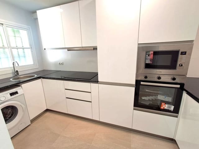 2 soveværelse Lejlighed til salg i Benalmadena Costa, Benalmádena - € 365.000 (Ref: 9952211)