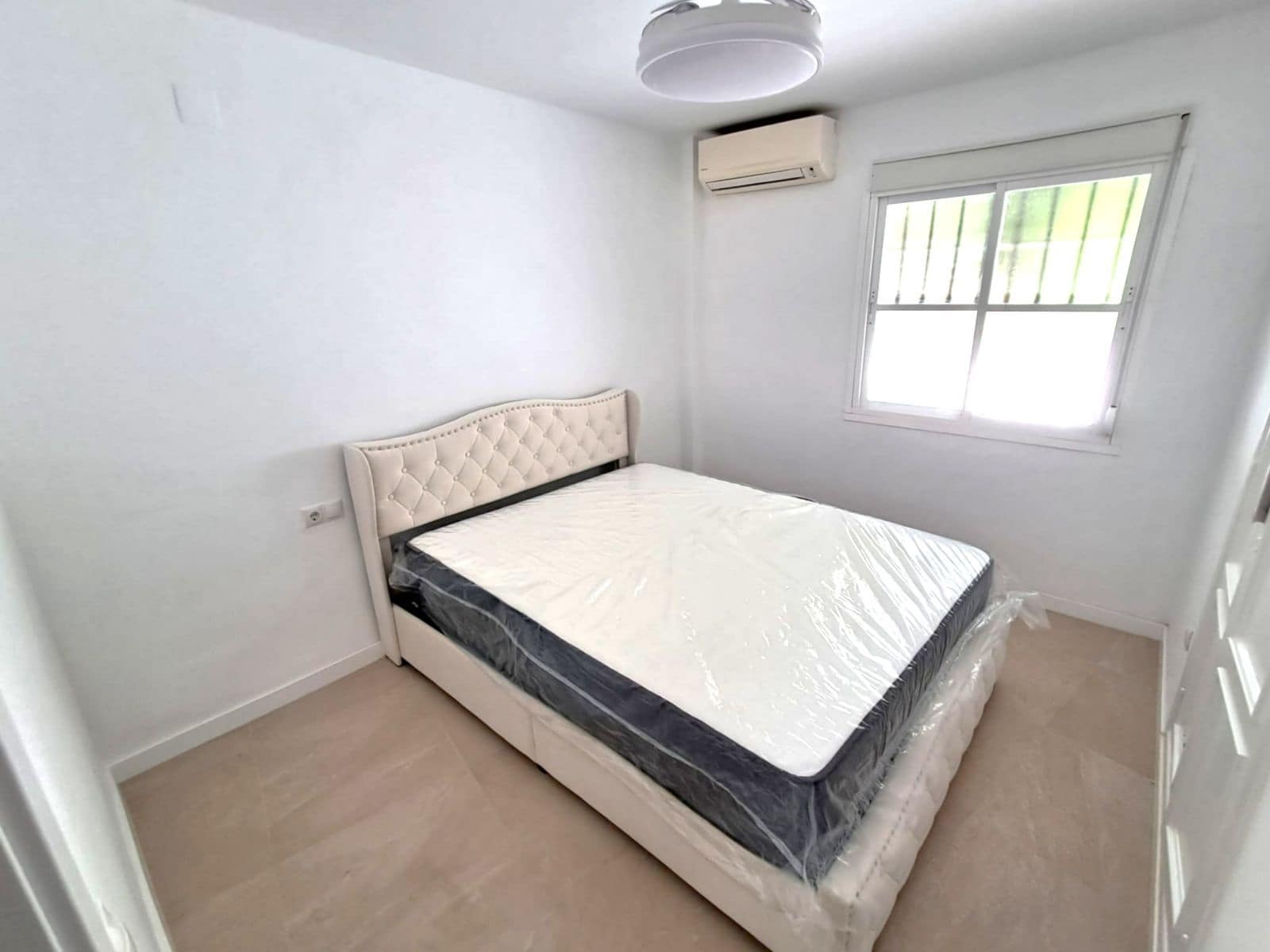 2 soveværelse Lejlighed til salg i Benalmadena Costa - € 365.000 (Ref: 9952211)