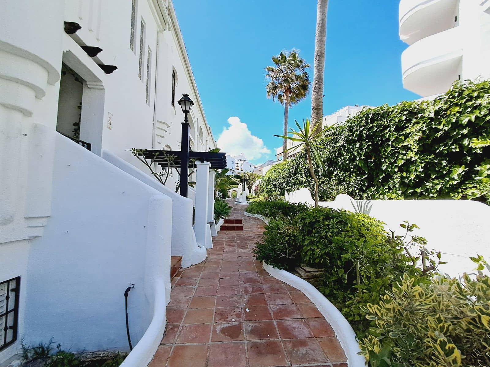 2 soveværelse Lejlighed til salg i Benalmadena Costa - € 365.000 (Ref: 9952211)