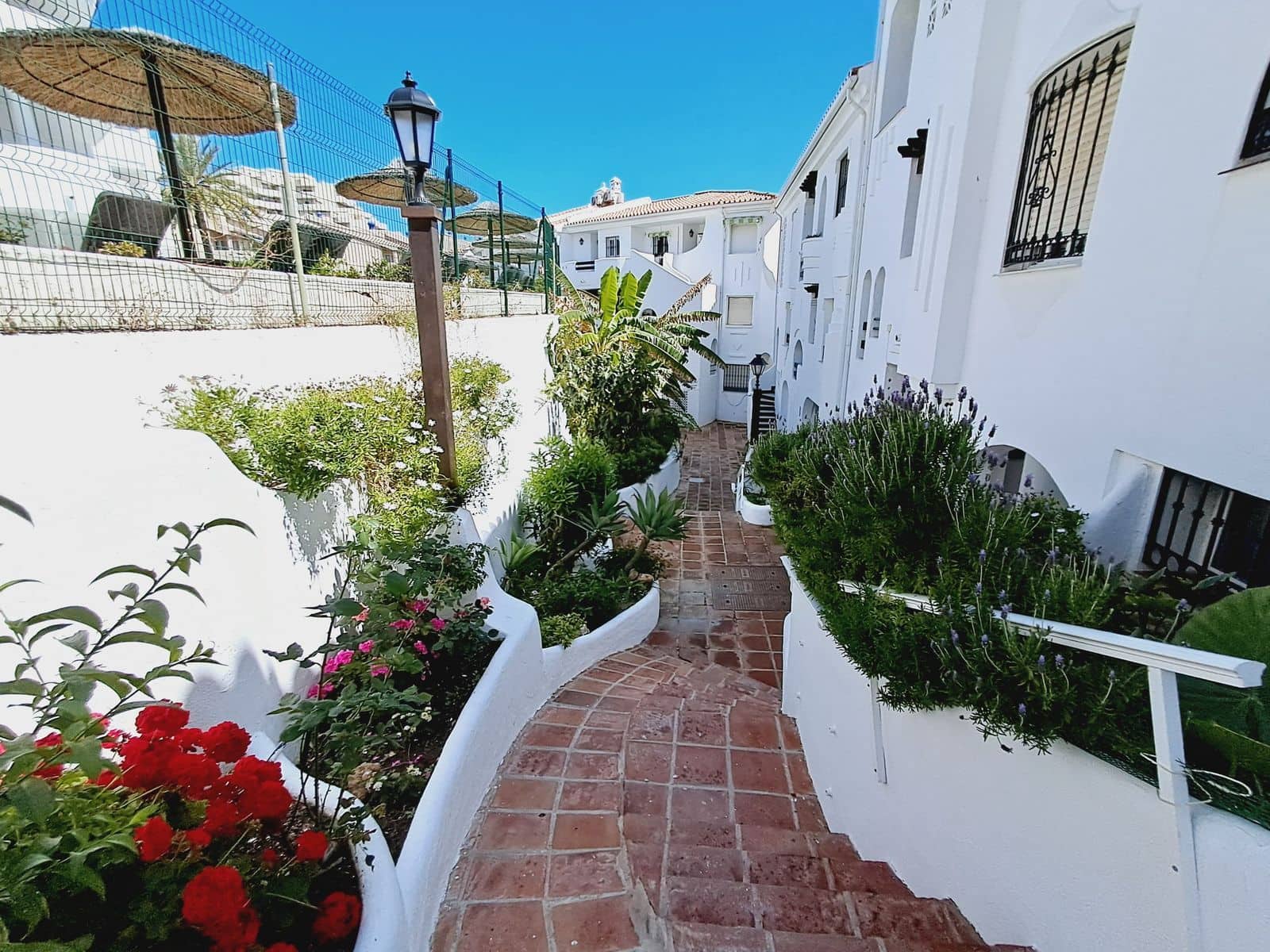 2 soveværelse Lejlighed til salg i Benalmadena Costa - € 365.000 (Ref: 9952211)