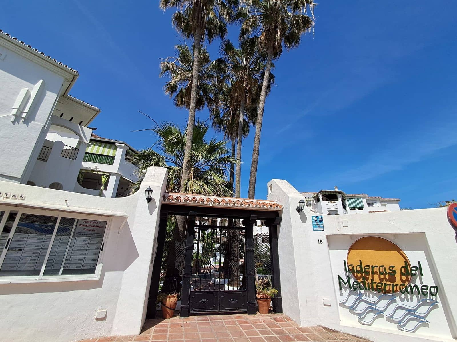 2 soveværelse Lejlighed til salg i Benalmadena Costa - € 365.000 (Ref: 9952211)