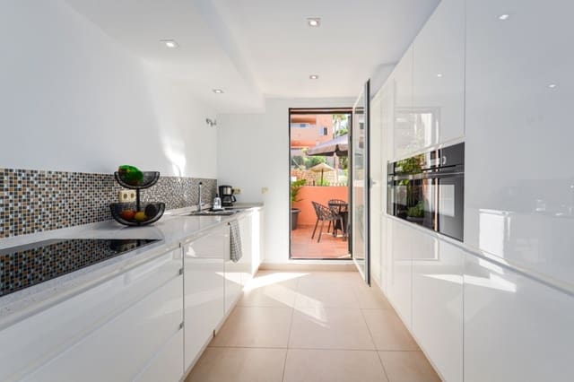 2 quarto Apartamento para venda em Elviria, Marbella - 450 000 € (Ref: 9952214)