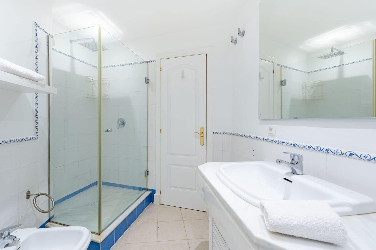 Apartamento de 2 habitaciones en Guadalmina en venta - 385.000 € (Ref: 9952216)