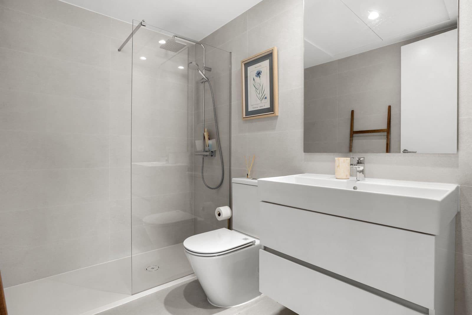 2 slaapkamer Appartement te koop in New Golden Mile - € 620.000 (Ref: 9952218)