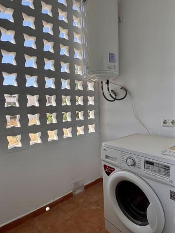 4 soverom Studio til salgs i San Pedro de Alcantara, Marbella - € 385 000 (Ref: 9952223)