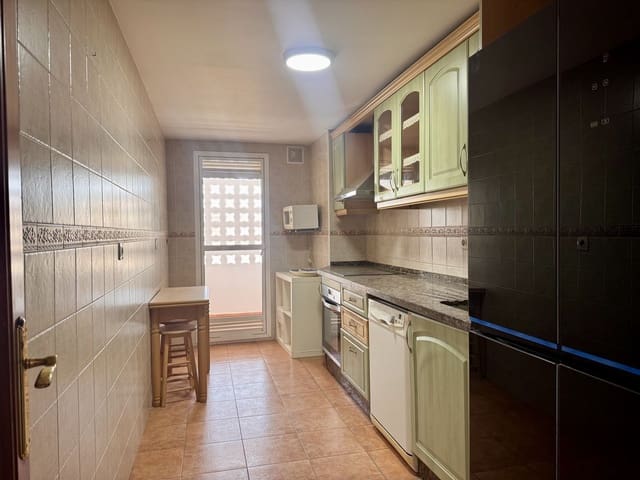 4 soverom Studio til salgs i San Pedro de Alcantara, Marbella - € 385 000 (Ref: 9952223)