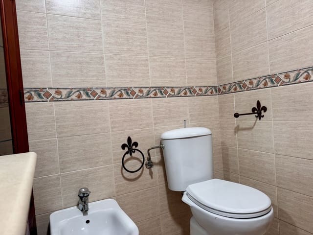4 soverom Studio til salgs i San Pedro de Alcantara, Marbella - € 385 000 (Ref: 9952223)