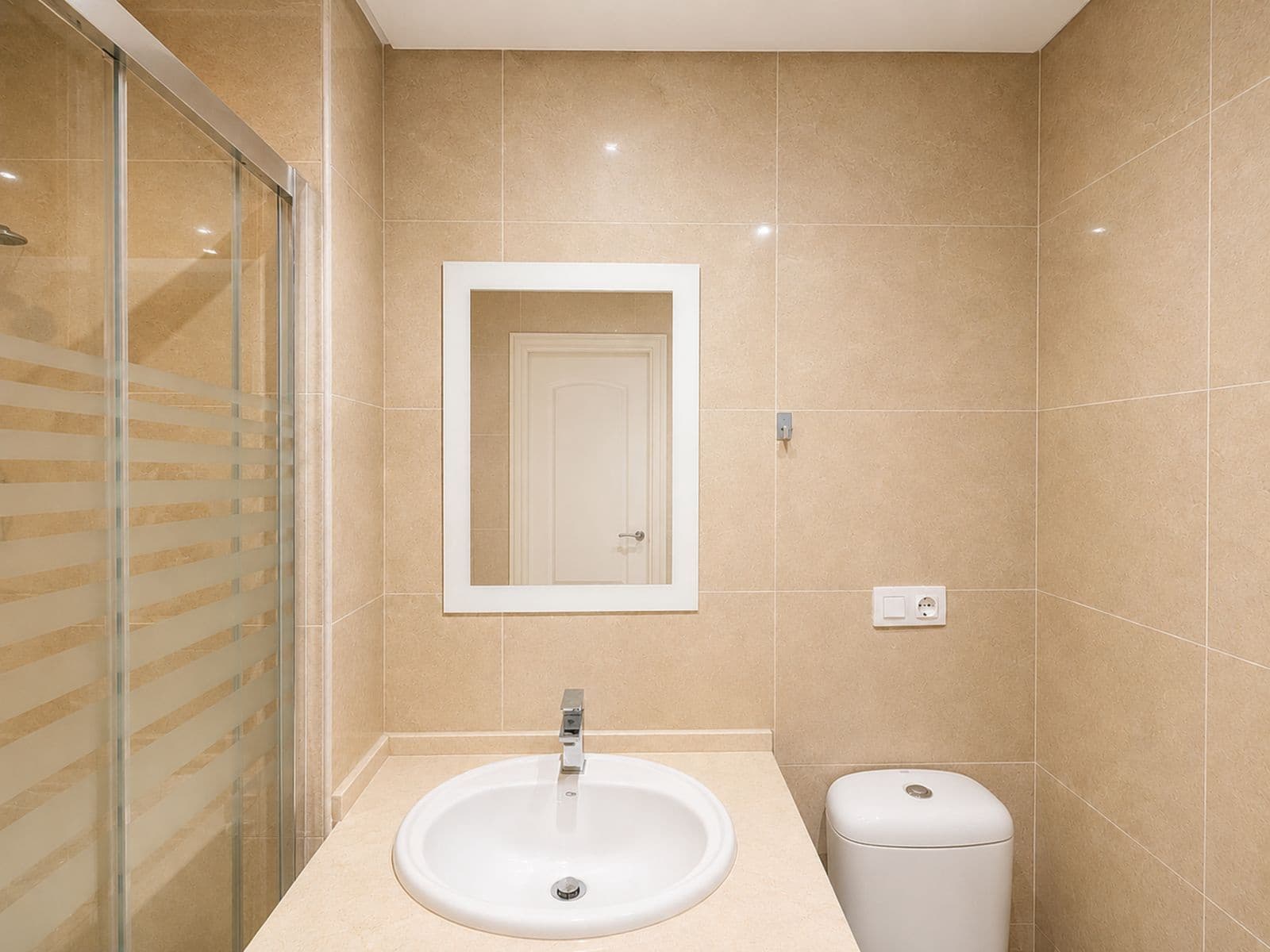 2 slaapkamer Appartement te koop in Manilva - € 330.000 (Ref: 9952224)