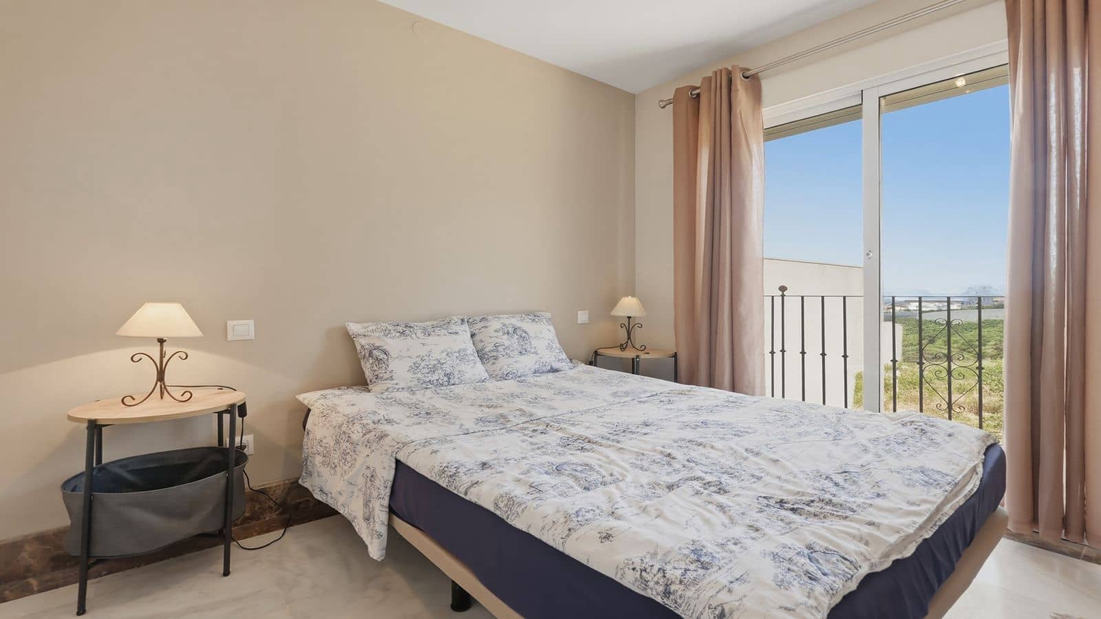 4 Zimmer Doppelhaus zu verkaufen in Manilva - 420.000 € (Ref: 9952226)