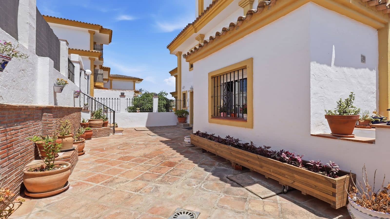 4 Zimmer Doppelhaus zu verkaufen in Manilva - 420.000 € (Ref: 9952226)