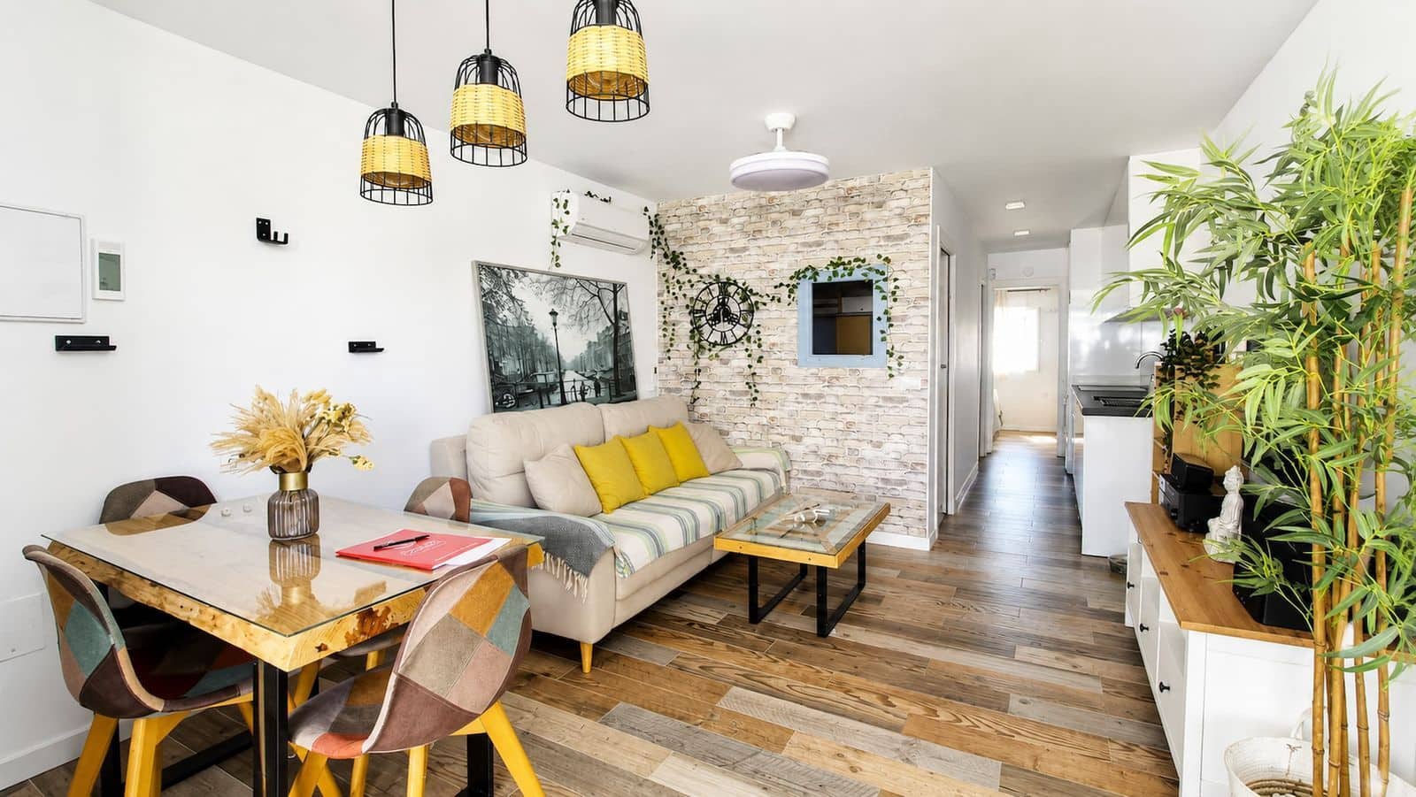 Apartamento de 2 habitaciones en La Duquesa / Puerto de la Duquesa en venta - 299.000 € (Ref: 9952231)