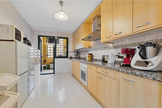 3 soverom Leilighet til salgs i San Pedro de Alcantara, Marbella - € 690 000 (Ref: 9952236)