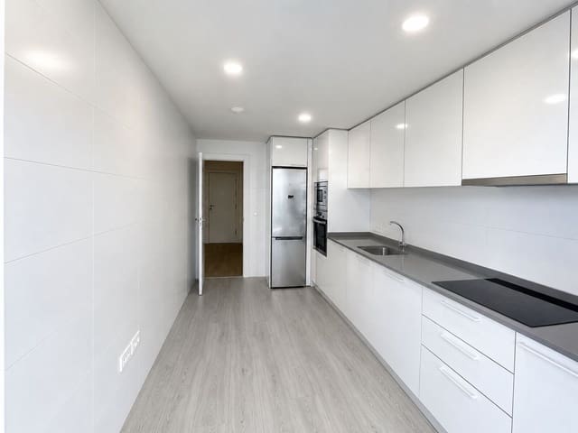 4 sypialnia Apartament na sprzedaż w Nueva Andalucia, Marbella - 599 000 € (Ref: 9952240)