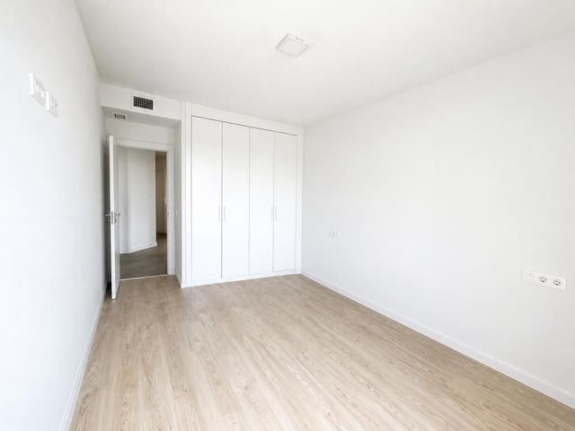 4 sypialnia Apartament na sprzedaż w Nueva Andalucia, Marbella - 599 000 € (Ref: 9952240)