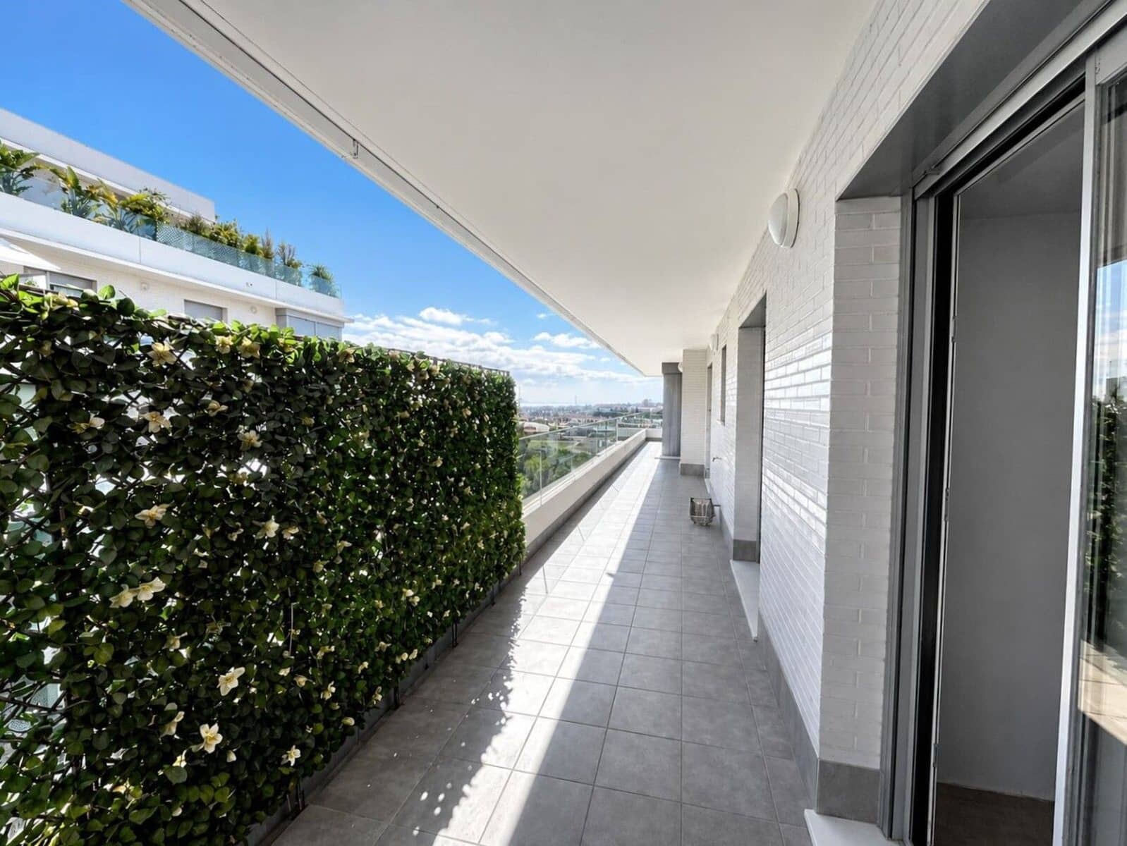 4 sypialnia Apartament na sprzedaż w Nueva Andalucia - 599 000 € (Ref: 9952240)