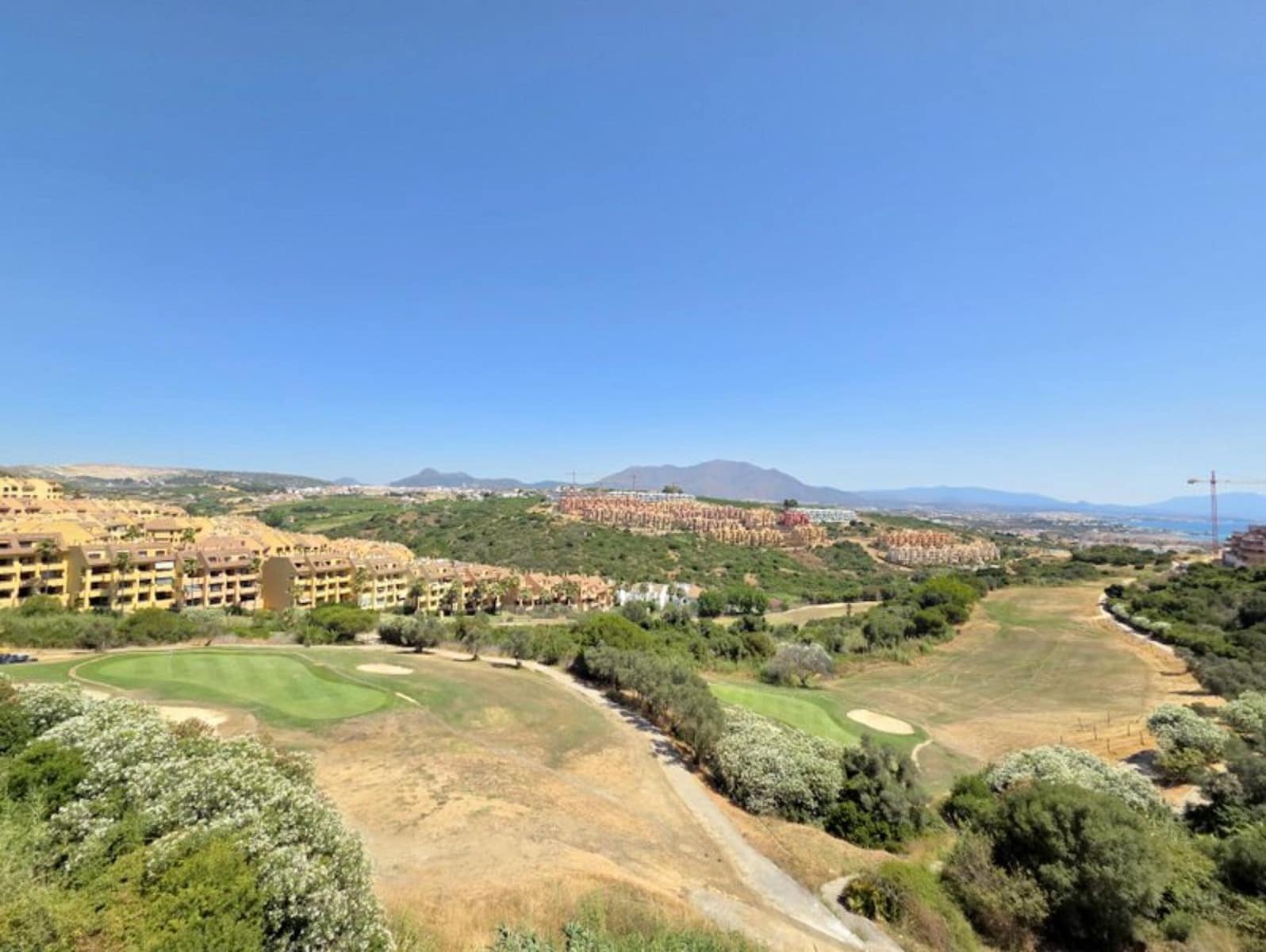 3 soverom Penthouse til salgs i La Duquesa / Puerto de la Duquesa - € 379 000 (Ref: 9952253)