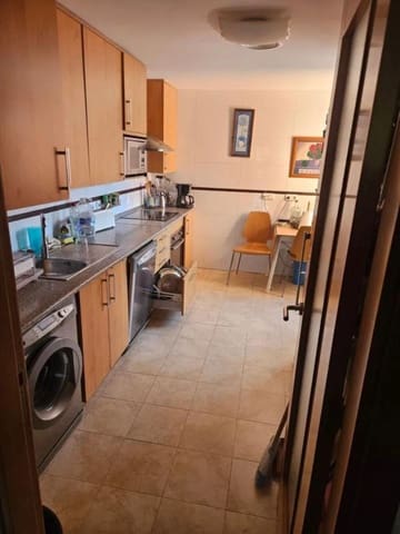 2 soverom Penthouse til salgs i Estepona - € 895 000 (Ref: 9952254)
