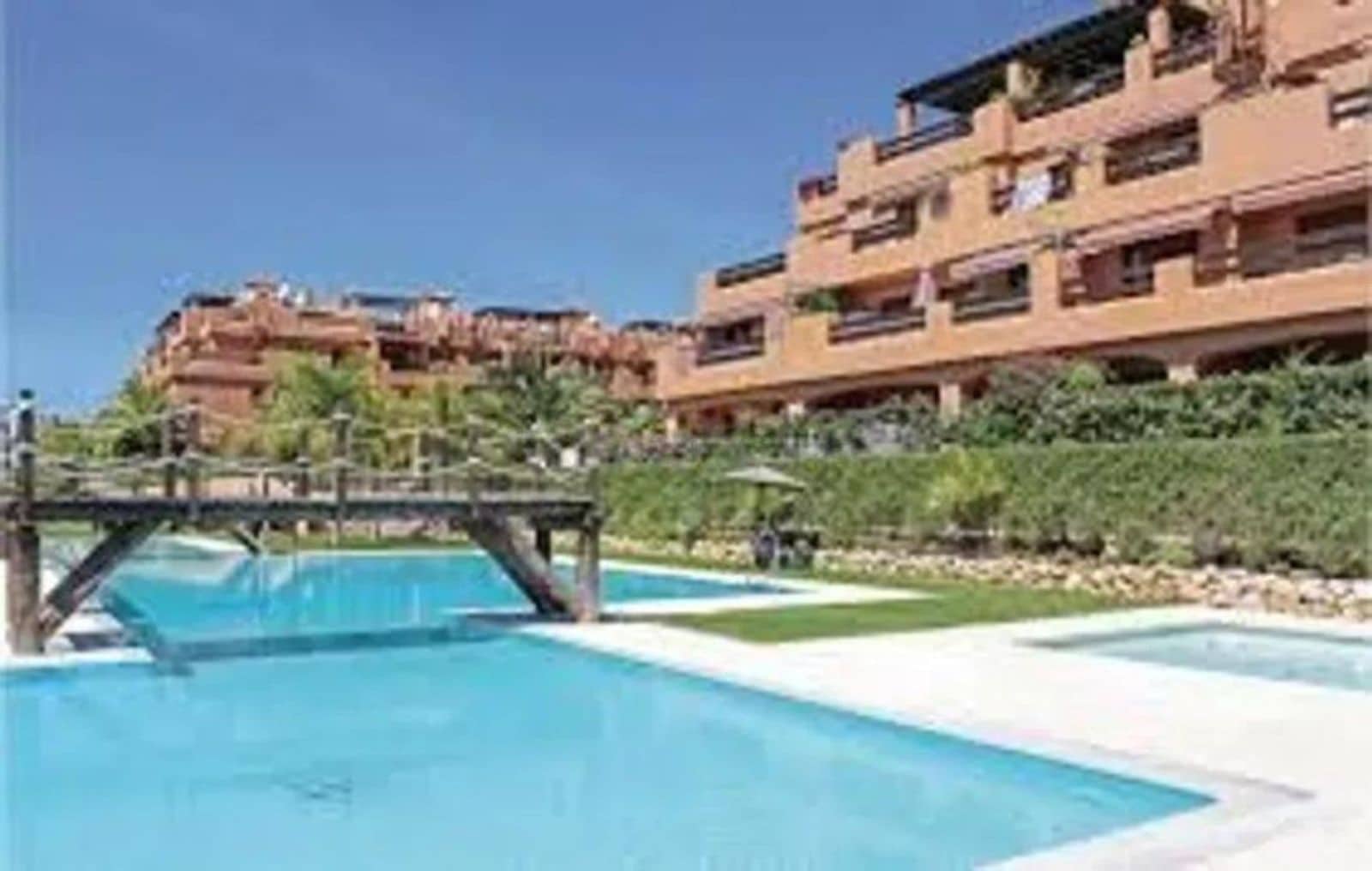 2 soverom Penthouse til salgs i Estepona - € 895 000 (Ref: 9952254)