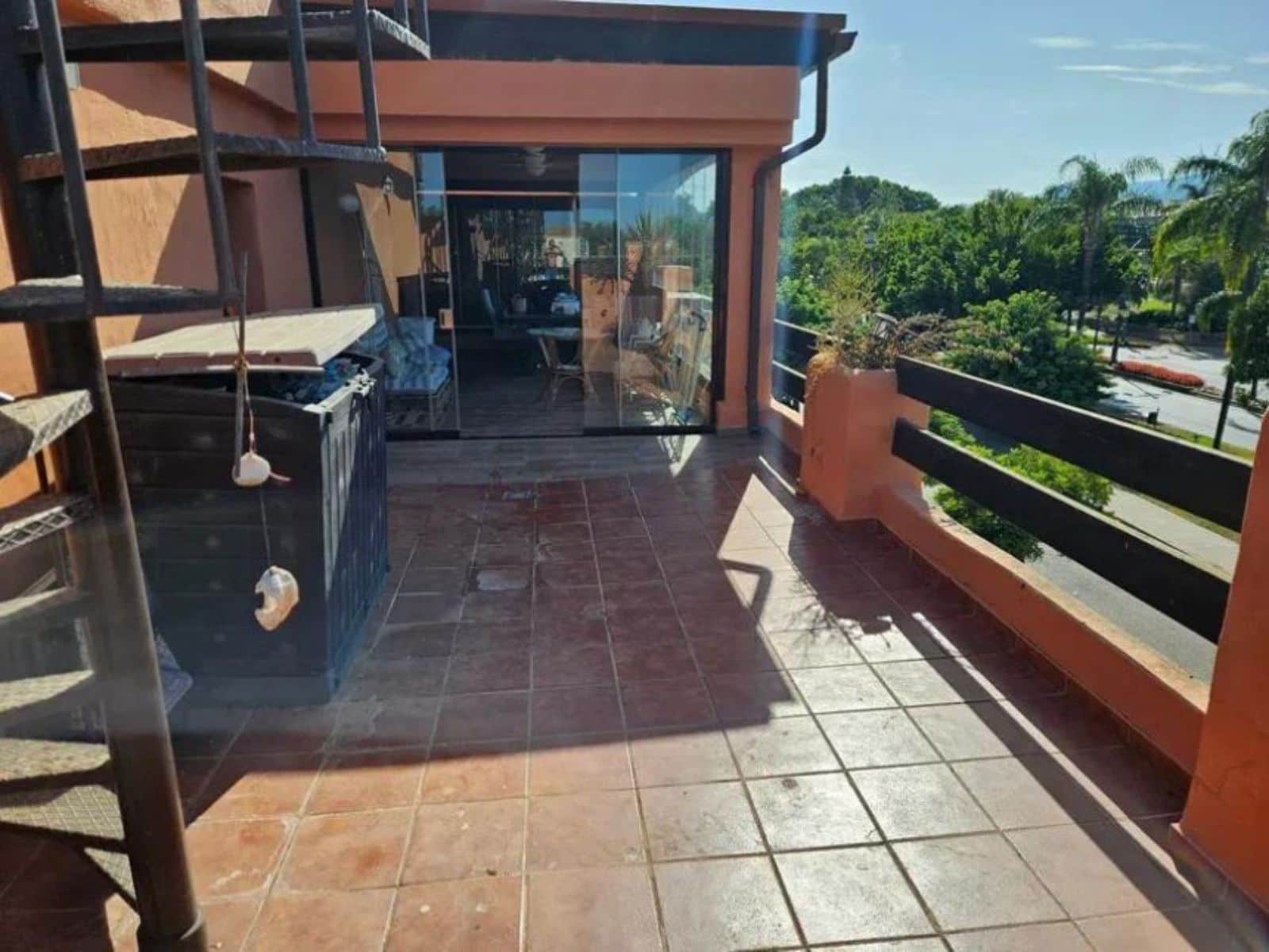 2 soverom Penthouse til salgs i Estepona - € 895 000 (Ref: 9952254)