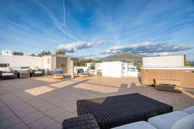 3 sypialnia Penthouse na sprzedaż w La Quinta, Benahavís - 850 000 € (Ref: 9952258)