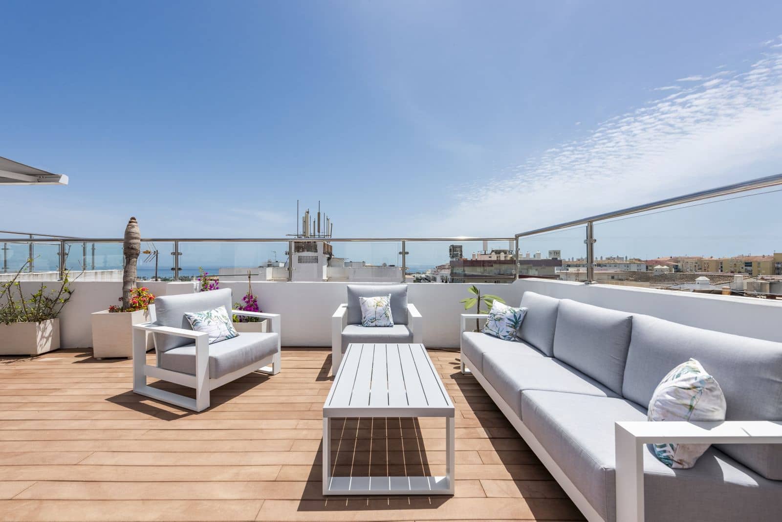 Ático de 3 habitaciones en San Pedro de Alcantara en venta - 790.000 € (Ref: 9952262)