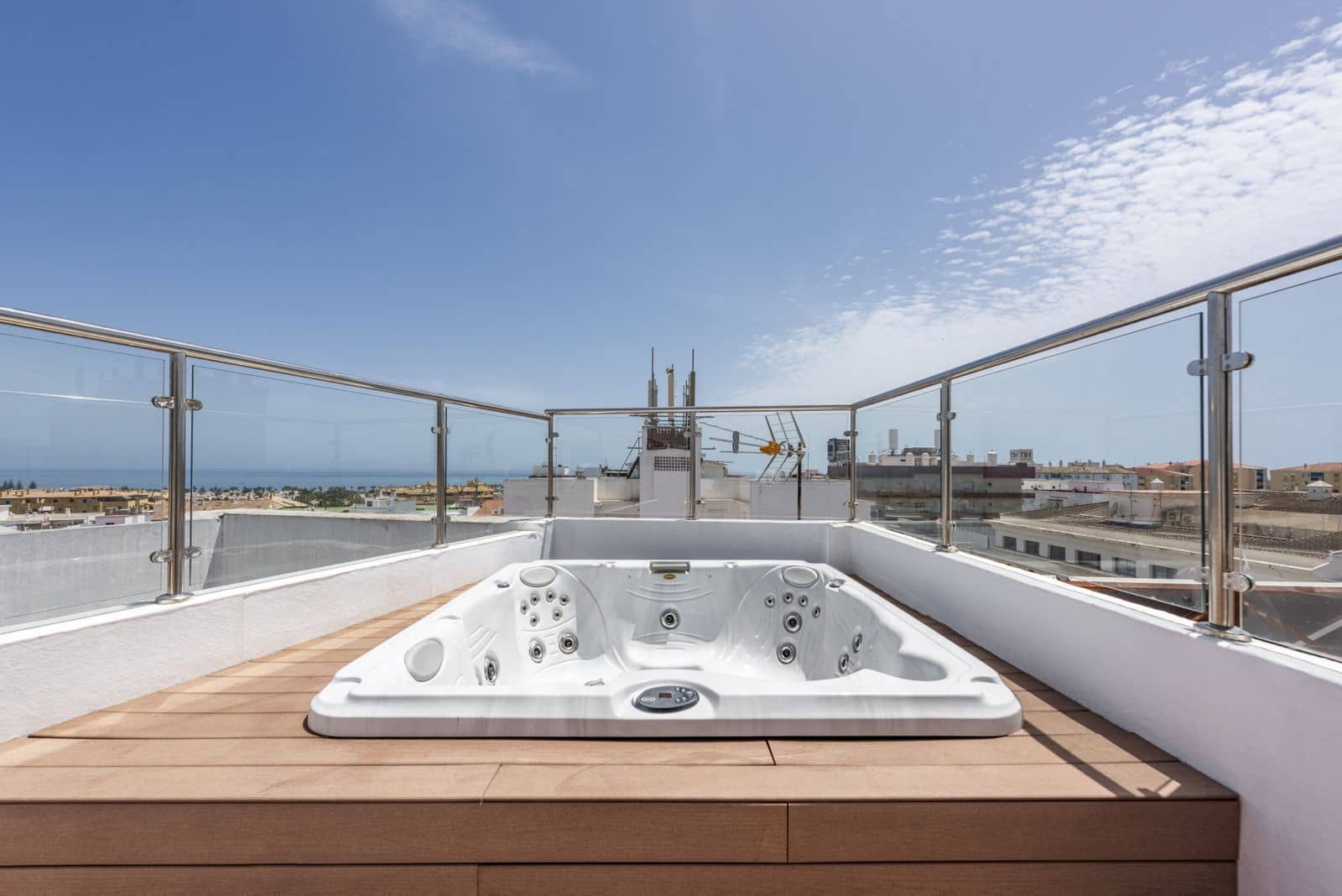 Ático de 3 habitaciones en San Pedro de Alcantara en venta - 790.000 € (Ref: 9952262)