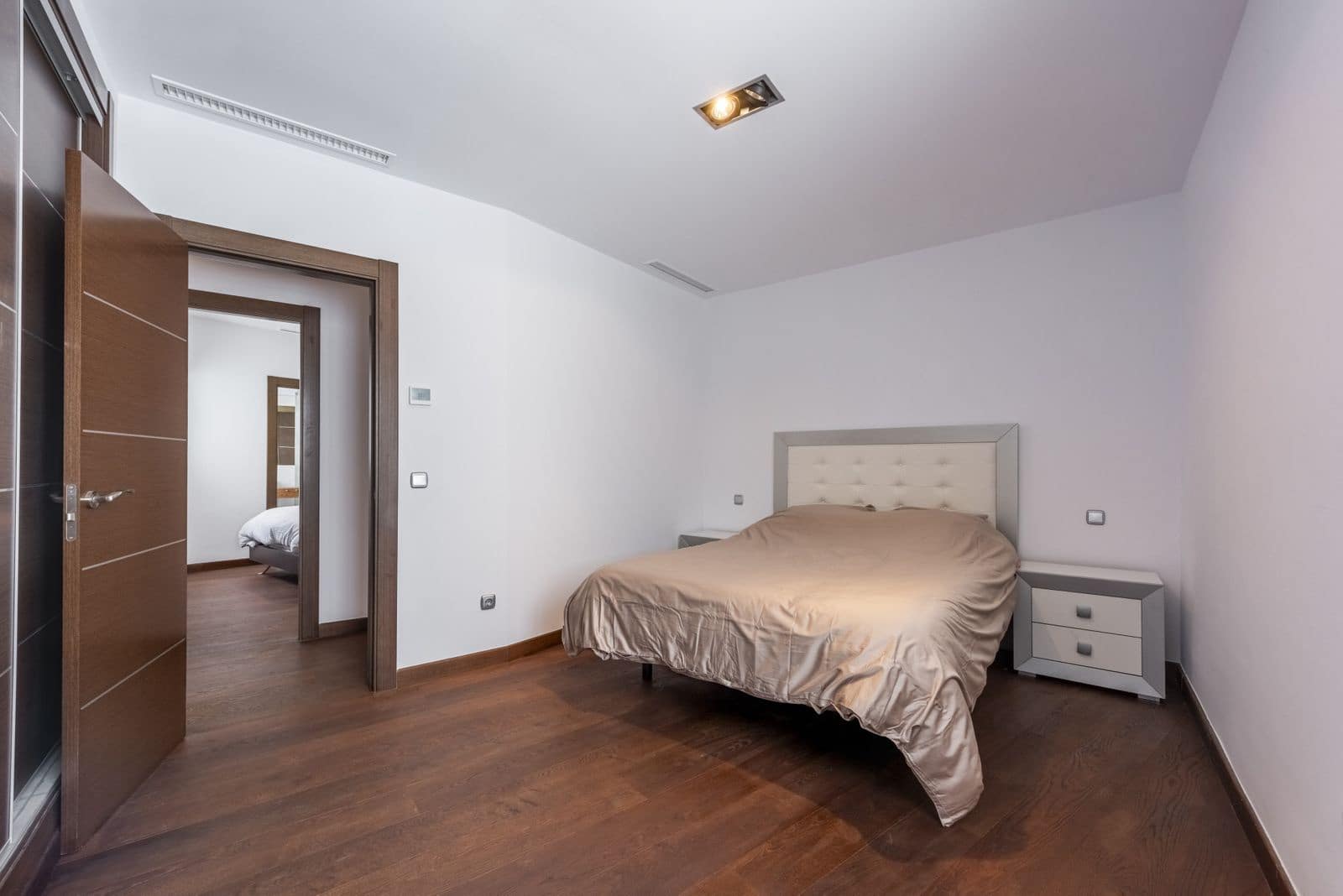 Ático de 3 habitaciones en San Pedro de Alcantara en venta - 790.000 € (Ref: 9952262)