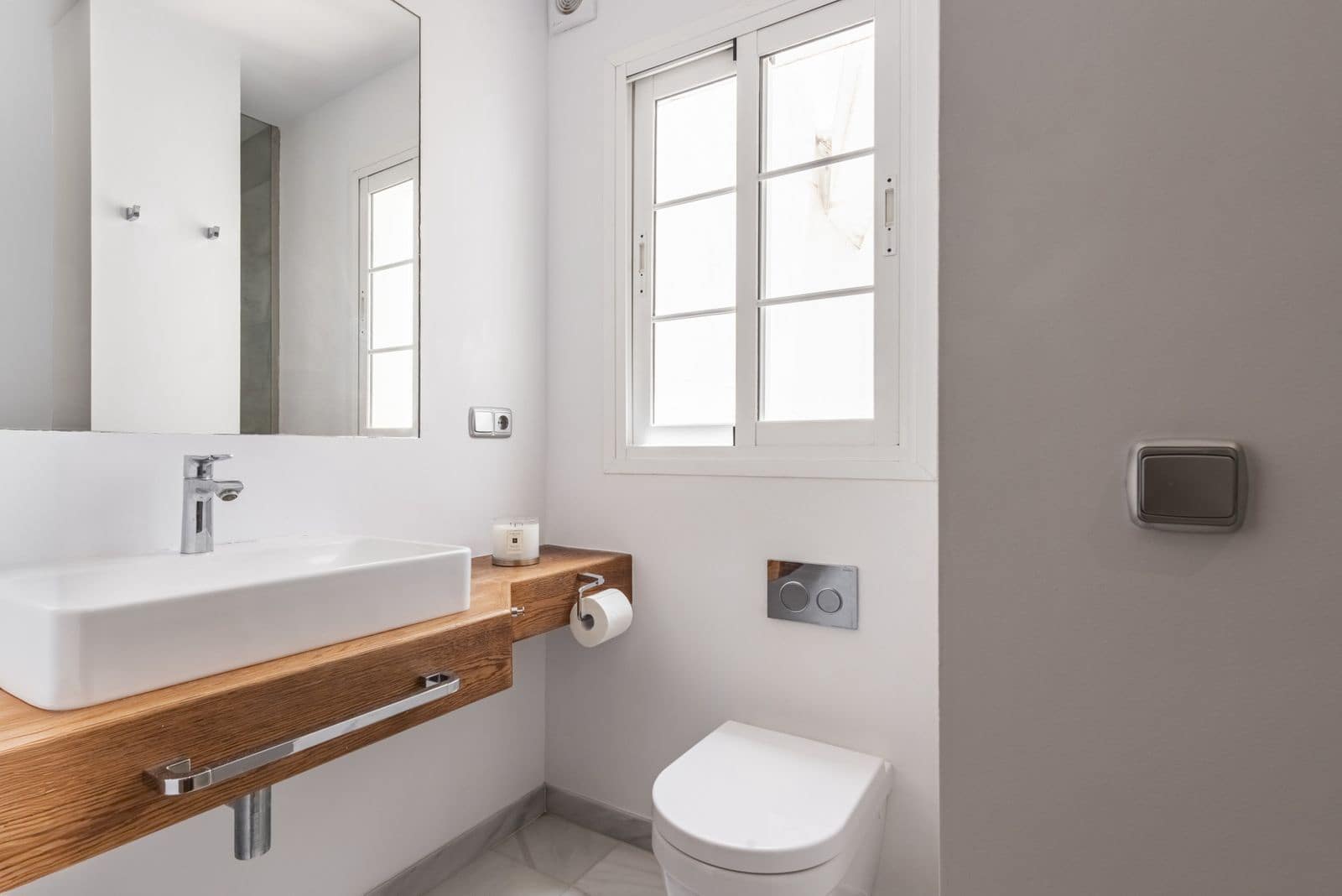 Ático de 3 habitaciones en San Pedro de Alcantara en venta - 790.000 € (Ref: 9952262)
