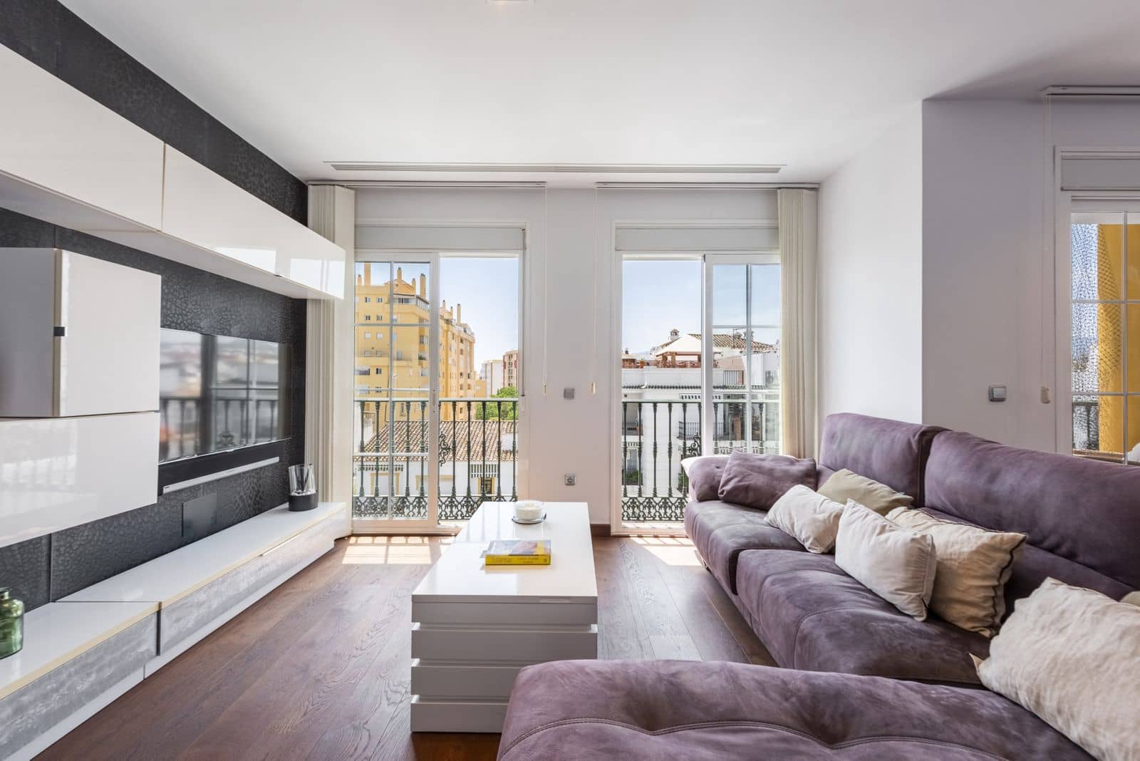 Ático de 3 habitaciones en San Pedro de Alcantara en venta - 790.000 € (Ref: 9952262)