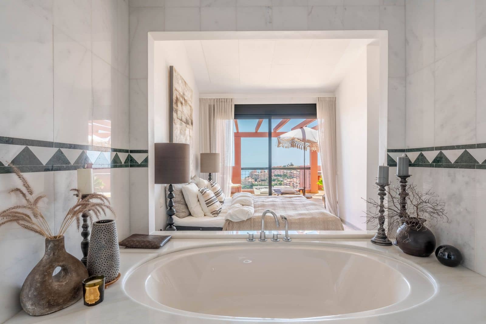 4 Zimmer Penthouse zu verkaufen in Calahonda - 1.295.000 € (Ref: 9952263)