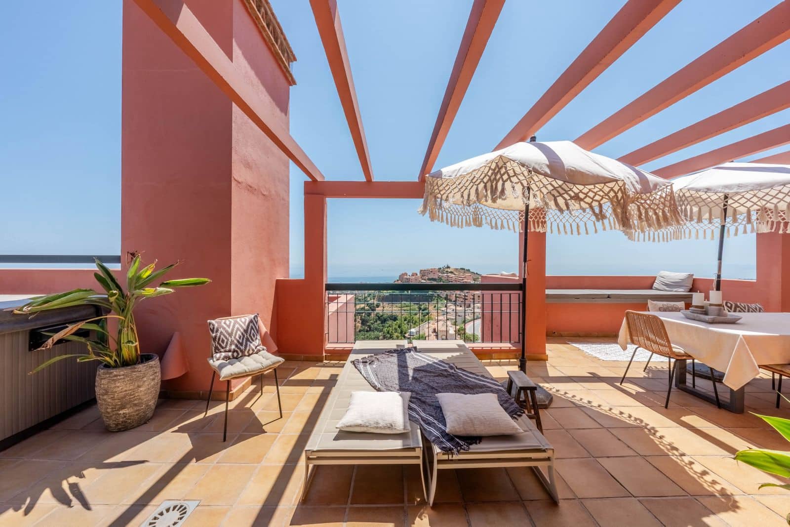 4 Zimmer Penthouse zu verkaufen in Calahonda - 1.295.000 € (Ref: 9952263)