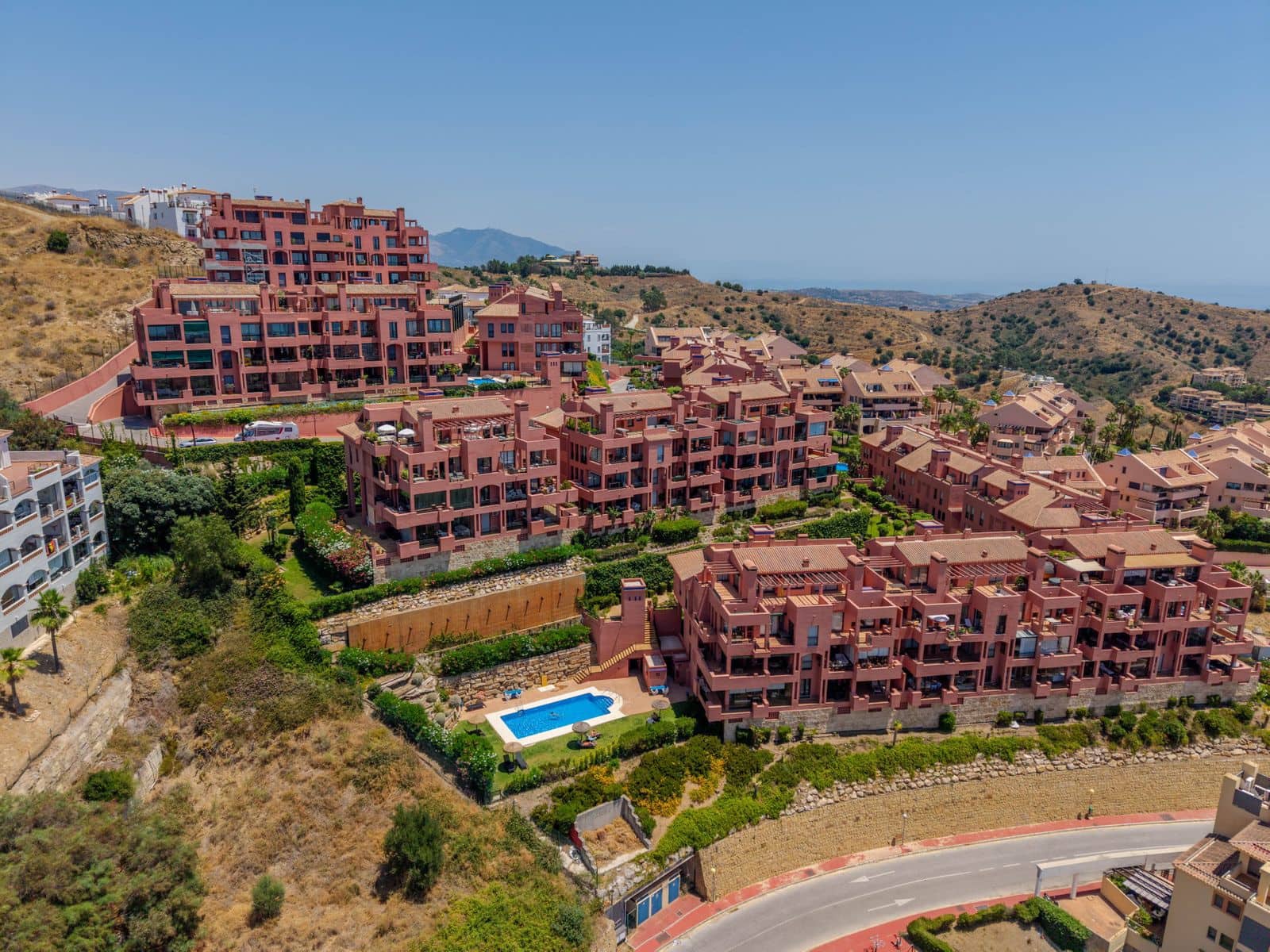4 Zimmer Penthouse zu verkaufen in Calahonda - 1.295.000 € (Ref: 9952263)