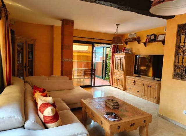 4 soverom Penthouse til salgs i San Pedro de Alcantara, Marbella - € 620 000 (Ref: 9952264)