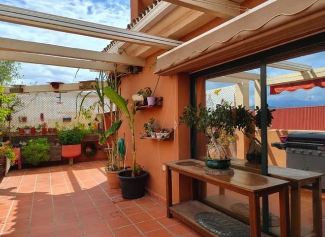 4 soverom Penthouse til salgs i San Pedro de Alcantara, Marbella - € 620 000 (Ref: 9952264)