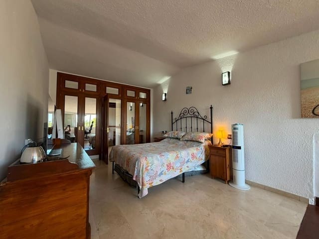 2 chambre Penthouse à vendre à Estepona - 309 000 € (Ref: 9952267)