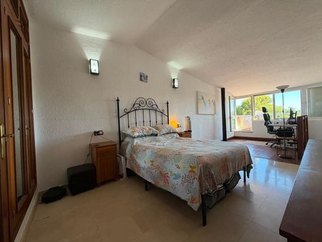 2 chambre Penthouse à vendre à Estepona - 309 000 € (Ref: 9952267)