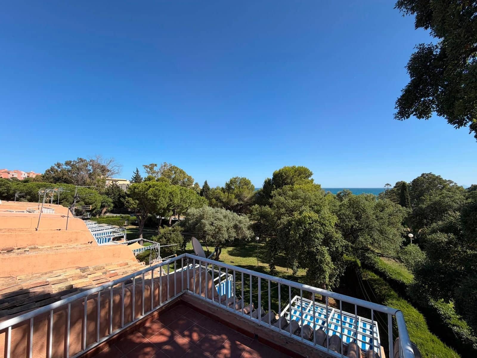 2 chambre Penthouse à vendre à Estepona - 309 000 € (Ref: 9952267)