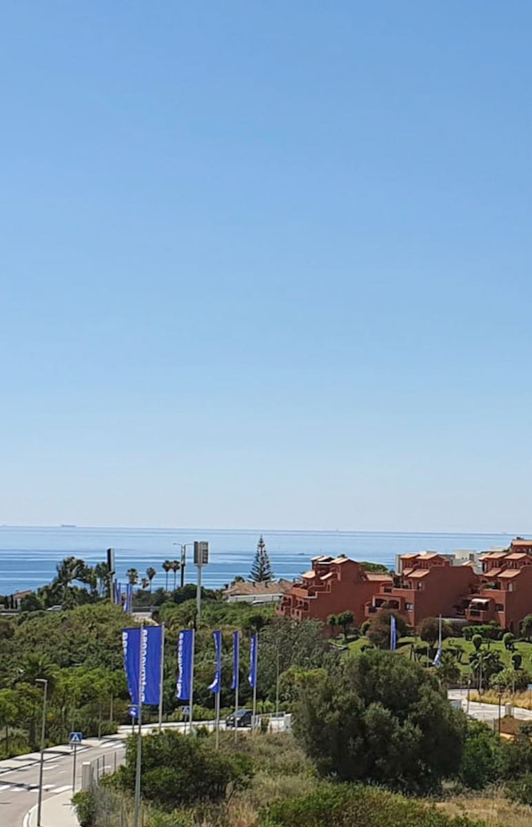 2 chambre Penthouse à vendre à Estepona - 375 000 € (Ref: 9952271)