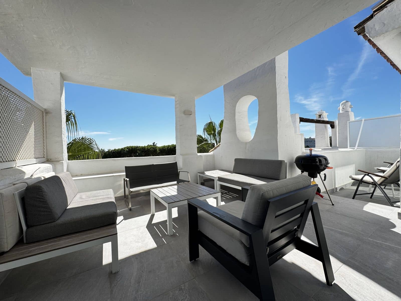 4 Zimmer Penthouse zu verkaufen in Puerto Banus - 1.400.000 € (Ref: 9952272)