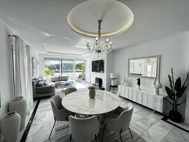4 Zimmer Penthouse zu verkaufen in Puerto Banus, Marbella - 1.400.000 € (Ref: 9952272)