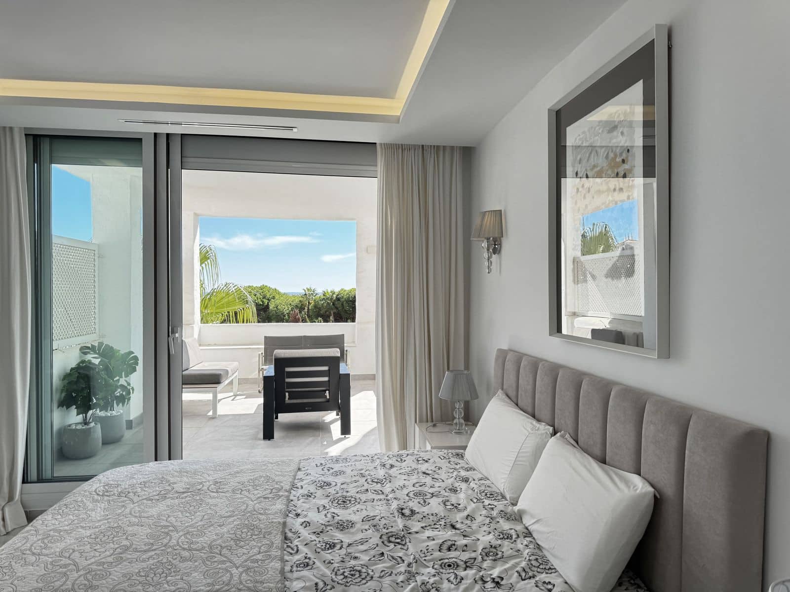 4 Zimmer Penthouse zu verkaufen in Puerto Banus - 1.400.000 € (Ref: 9952272)