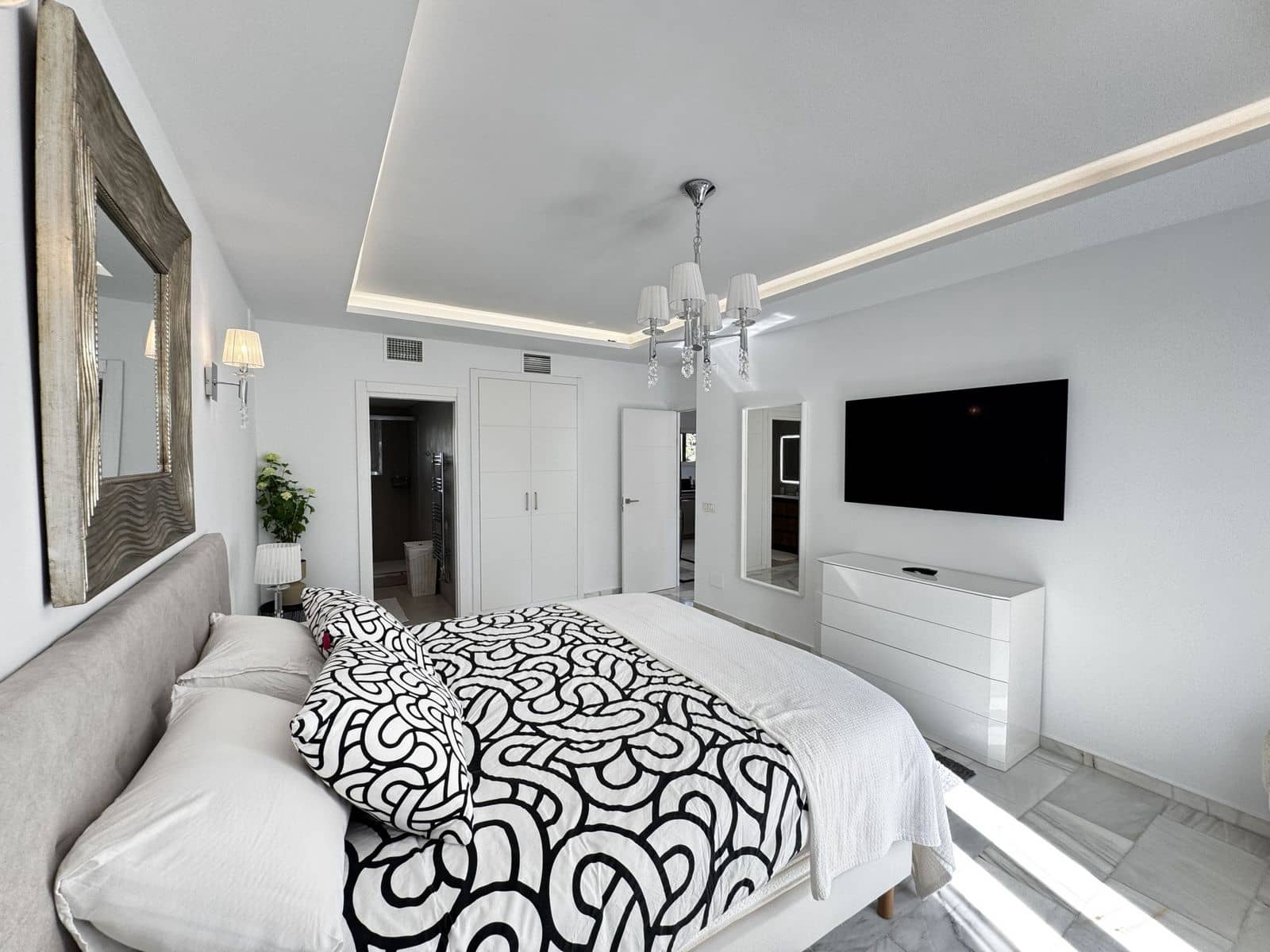 4 Zimmer Penthouse zu verkaufen in Puerto Banus - 1.400.000 € (Ref: 9952272)