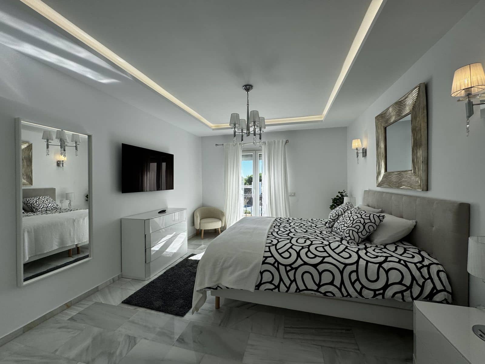 4 Zimmer Penthouse zu verkaufen in Puerto Banus - 1.400.000 € (Ref: 9952272)