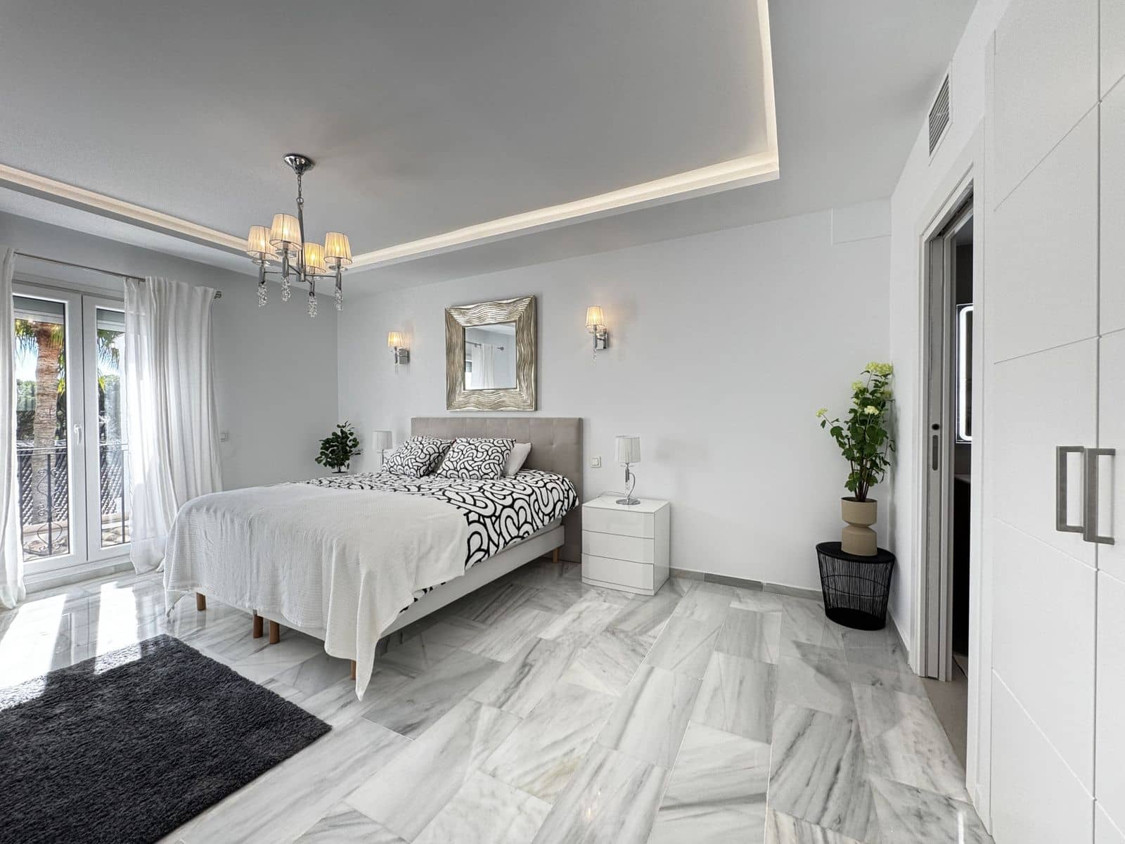 4 Zimmer Penthouse zu verkaufen in Puerto Banus - 1.400.000 € (Ref: 9952272)