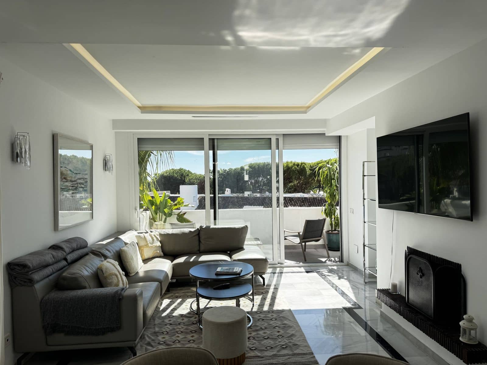 4 Zimmer Penthouse zu verkaufen in Puerto Banus - 1.400.000 € (Ref: 9952272)