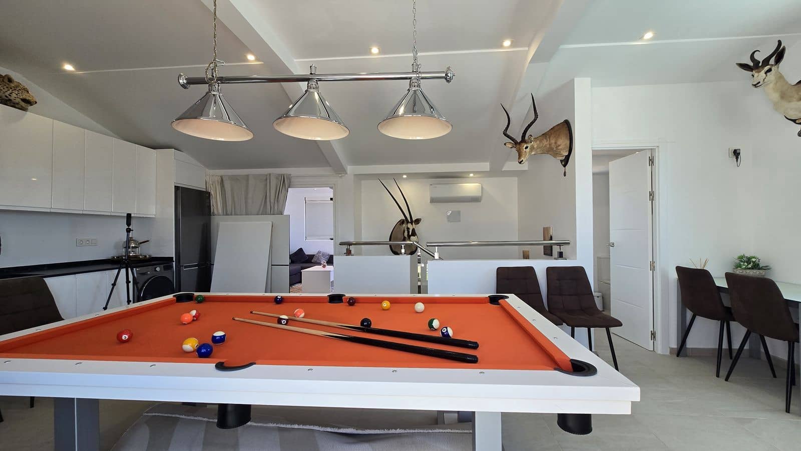 Chalet de 4 habitaciones en San Pedro de Alcantara en venta - 1.200.000 € (Ref: 9952273)