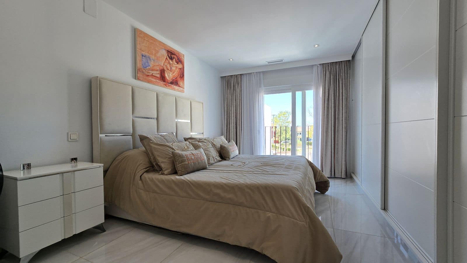 Chalet de 4 habitaciones en San Pedro de Alcantara en venta - 1.200.000 € (Ref: 9952273)