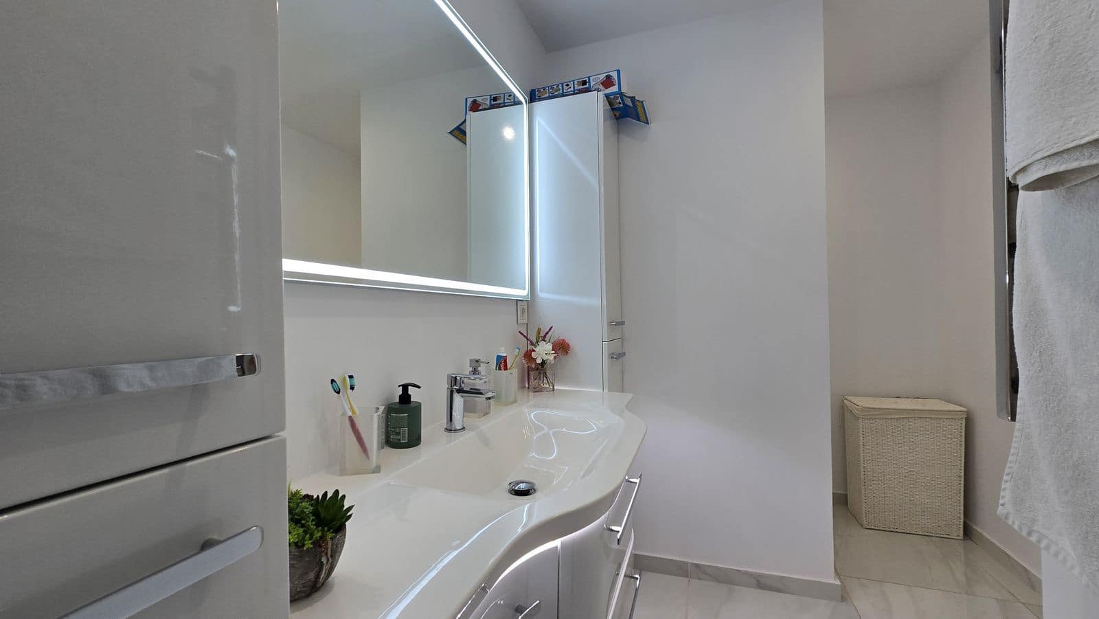 Chalet de 4 habitaciones en San Pedro de Alcantara en venta - 1.200.000 € (Ref: 9952273)